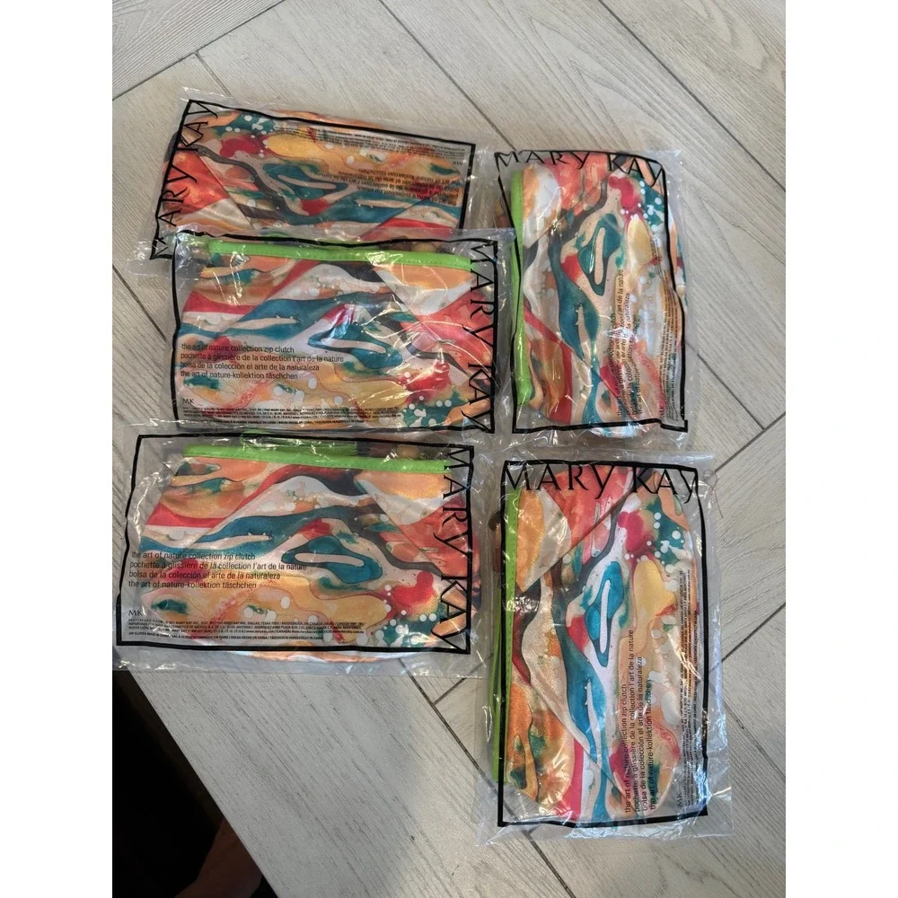 Mary Kay Art of Nature Collection Zip Clutch Lot  5 Multicolor Marble Makeup Bag